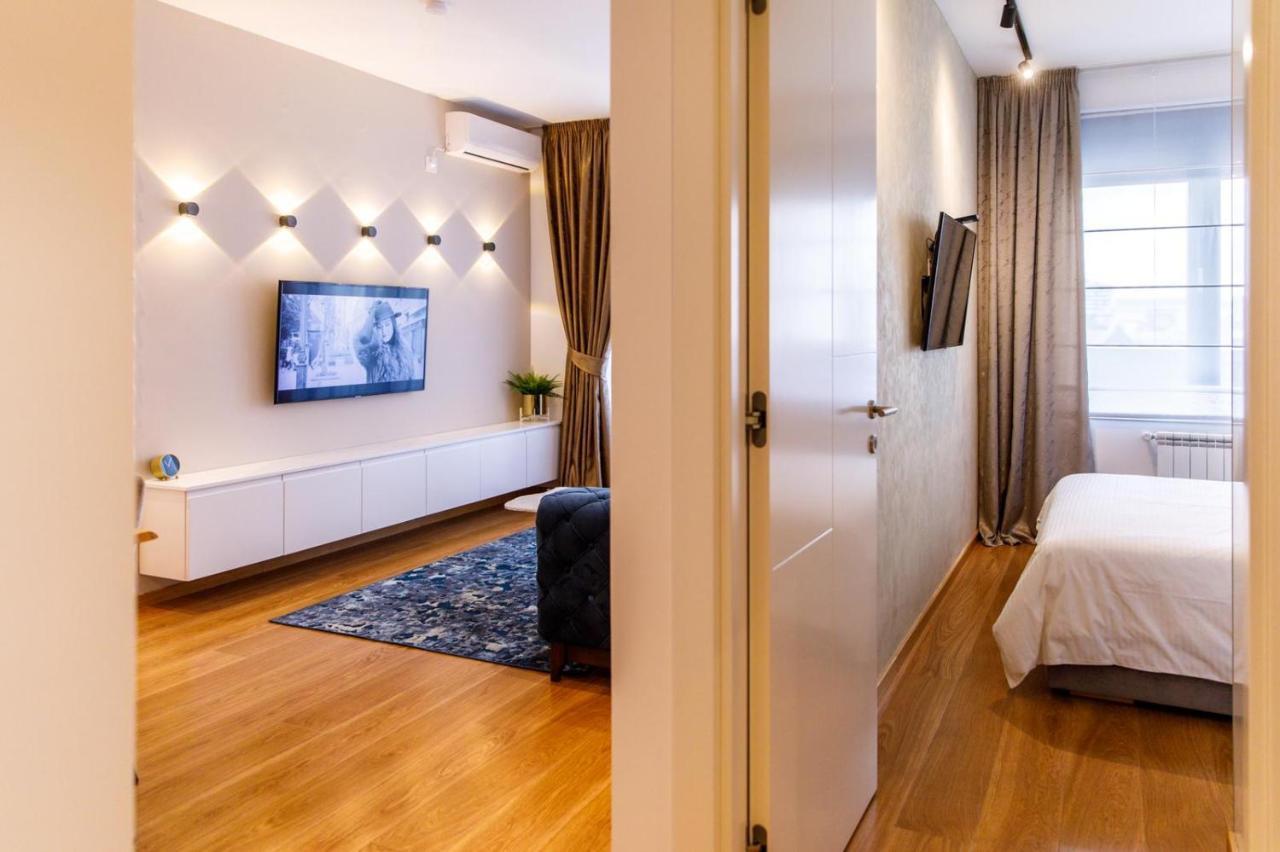 Dali Apartments Pupin Palace Novi Sad Esterno foto