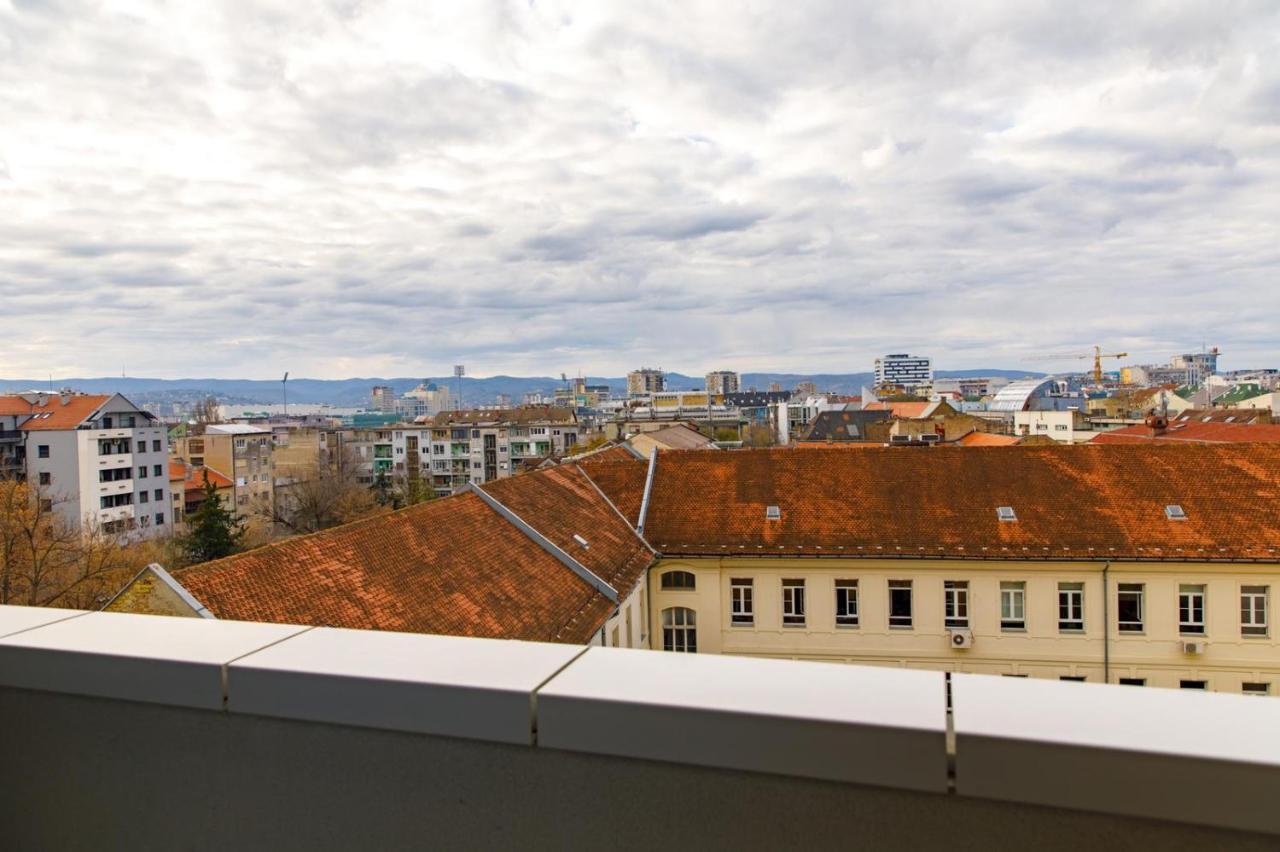 Dali Apartments Pupin Palace Novi Sad Esterno foto