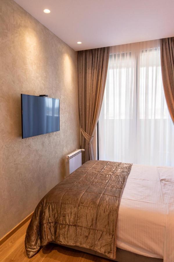 Dali Apartments Pupin Palace Novi Sad Esterno foto