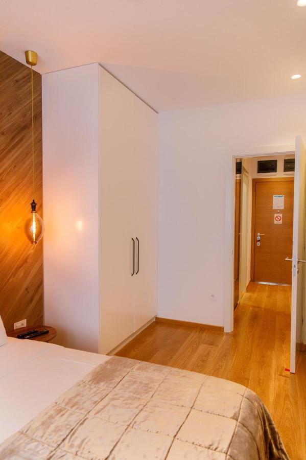 Dali Apartments Pupin Palace Novi Sad Esterno foto